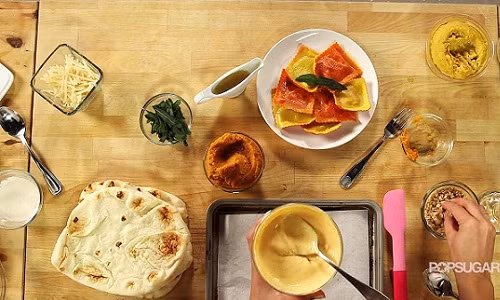 Dùng bột bí ngô khiến các món ăn hấp dẫn hơn.