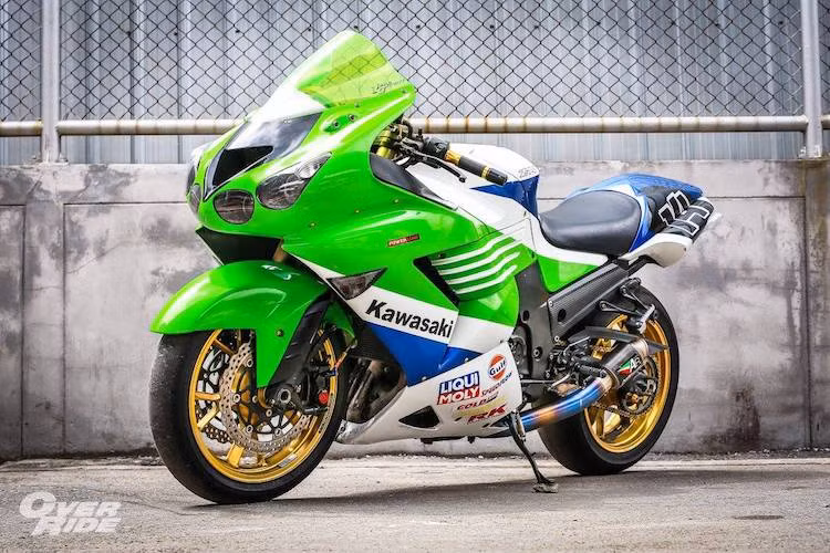 Kawasaki Ninja ZX-14R thach thuc “than gio” Suzuki Hayabusa