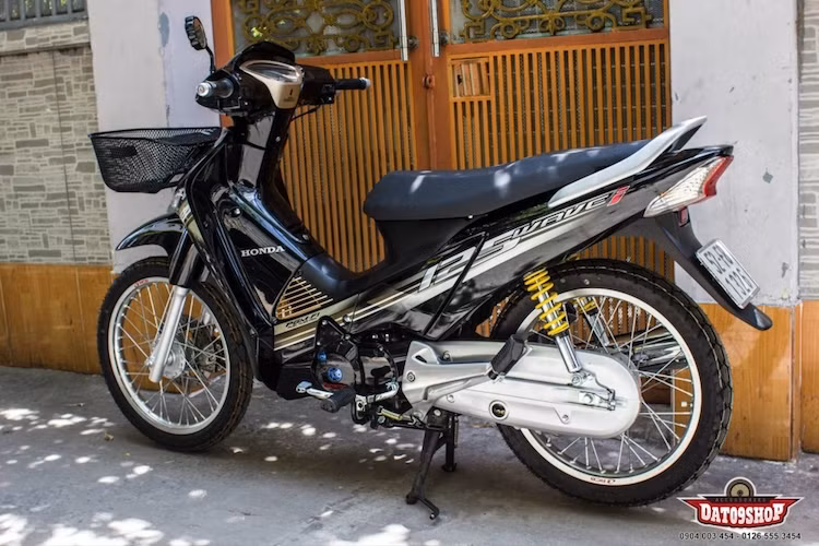 Chiếc xe số Honda Future Neo của Honda Việt Nam đã được người chơi xe Việt chuyển thành phiên bản Wave 125i như được bán ở thị trường Thái Lan và trang bị một số món đồ chơi "nhẹ nhàng".