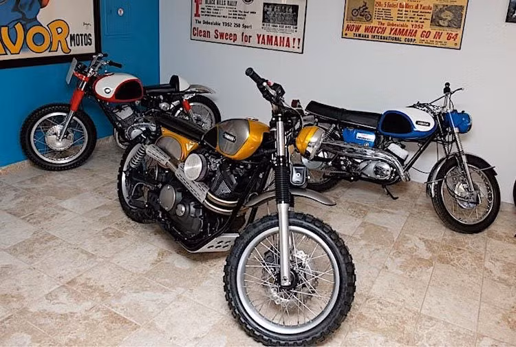 Khi được mời tham dự buổi ra mắt SCR950 tại Mỹ của Yamaha, Jeff đã nhìn thấy chiếc scrambler 2 kỳ Yamaha Big Bear từ thập niên 60 được trưng bày bên cạnh mẫu scrambler mới. Chính vì vậy, ông đã nảy ra ý tưởng độ một chiếc SCR950 Scrambler với đặc điểm gợi nhớ về dòng Big Brad năm nào.