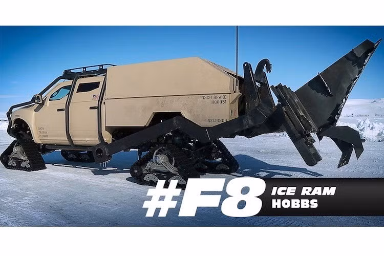 Luke Hobbs chiếc bán tải Dodge Ram "hàng thửa" phù hợp với vẻ "cơ bắp của anh. Không chỉ có lớp vỏ chống đạn, chiếc xe này còn có khung thép gia cường ở ngoài, thay bánh xích và có thể là thiết bị cào băng ở phía sau. Trong một cảnh ở đoạn cuối phim, anh đã nhoài người ra ngoài từ chiếc xe để dùng tay không đẩy một quả ngư lôi chệch hướng.