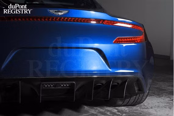 Cảm giác lái của One-77 được bảo đảm nhờ có hệ thống treo dạng tay đòn đẩy pushrod, hệ thống đổn định điện tử, lốp thể thao Pirelli P-Zero Corsa và hệ thống phanh gốm-carbon. Toàn bộ hệ thống treo và chassis bằng sợi carbon của chiếc xe đều do hãng Multimatic ở Canada sản xuất. Ngay từ khi mới ra, giá khởi điểm của One-77 đã lên tới 1,15 triệu Bảng.