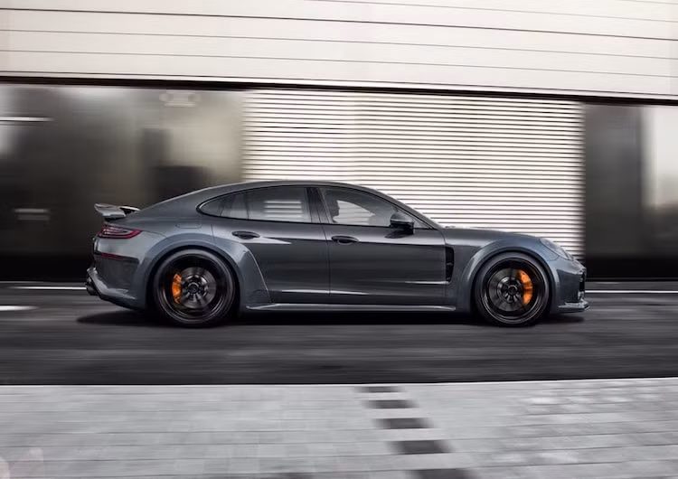 Hiện tại, Techart vẫn chưa "đụng chạm" tới hệ động lực của Panamera Turbo. Ở dạng nguyên bản, chiếc xe có động cơ V8 4.0l tăng áp kép công suất tối đa 542 mã lực, mô-men xoắn cực đại 770 Nm, được kết hợp với hộp số ly hợp kép 8 cấp PDK và hệ dẫn động 4 bánh.