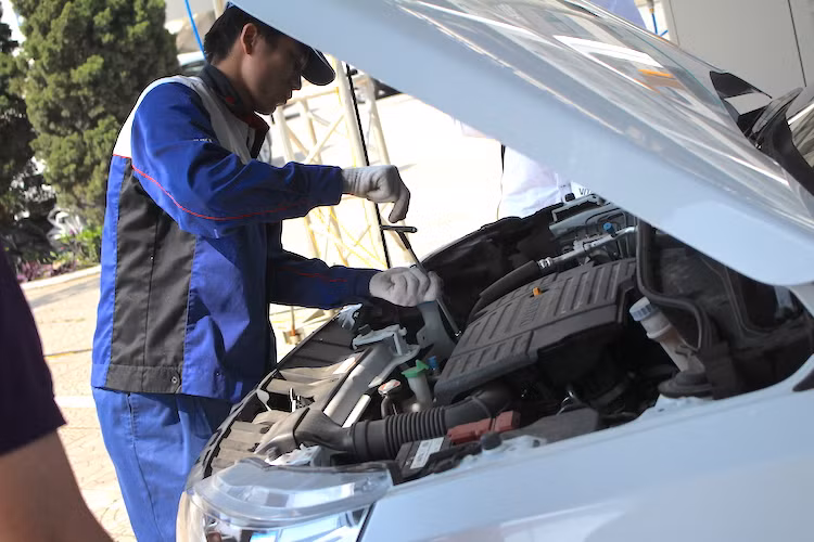 Tại ngày hội Suzuki Vitara tại Hà Nội, mỗi chiếc xe Suzuki Vitara đều được kiểm tra và vệ sinh hoàn toàn miễn phí. Xe được kiểm tra tổng quát 15 hạng mục chủ yếu như kiểm tra áp suất lốp, bàn đạp phanh, ắc quy, lọc gió, điều hòa ...v...v... với sự hỗ trợ của các kỹ thuật viên Suzuki.