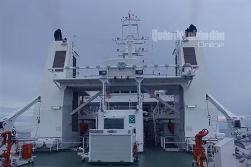 Tàu có lượng giãn nước đến 2.200 tấn. Tàu hoạt động trong thời tiết sóng gió cấp 12, thời gian hoạt động liên tục trên biển là 40 ngày đêm, tầm hoạt động là 5.000 hải lý.