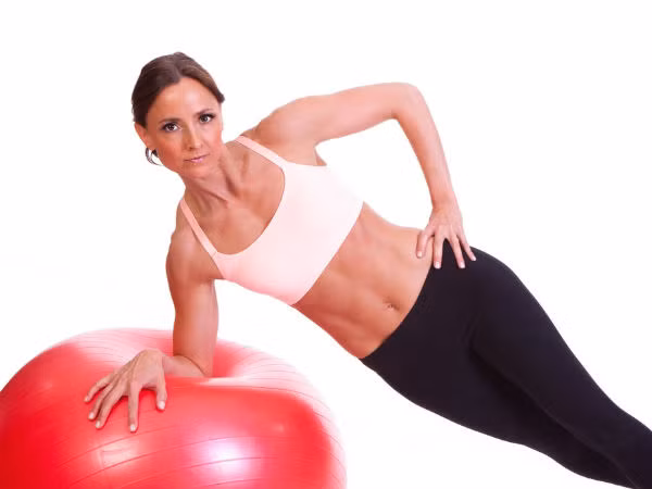 Cơ thể của bạn. Khi lỡ mất "cái ngàn vàng" và trao sai người, bạn thường hối tiếc. Các cô gái luôn có suy nghĩ rằng, mất đi "trinh tiết" là mất tất cả, đừng bi quan như vậy, bởi cuộc sống cũng như tình yêu sau này còn phụ thuộc vào tính cách, tâm hồn bạn. Các nghiên cứu khoa học cũng đã chứng mình rằng, màng trinh của người phụ nữ cũng có thể bị mất đi do các hoạt động thể thao, bị ngã hay tai nạn.