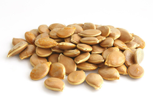 Đối với phụ nữ ở độ tuổi trung niên, bạn nên tăng cường bổ sung các thực phẩm sau để thúc đẩy sức khỏe thể chất cũng như tinh thần, tăng khả năng tình dục. Thực phẩm đầu tiên mà bạn nên bổ sung là hạt lanh. Đây là những hạt nhỏ giàu các hợp chất giống như estrogen được gọi là lignans có thể giúp chống lại ung thư vú, giảm béo, và tăng cường chuyện ấy.