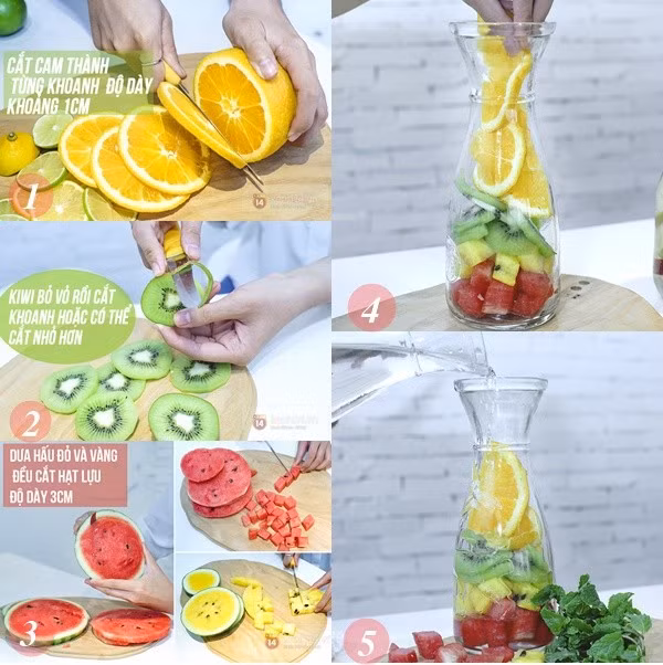 Công thức 4: Nguyên liệu: dưa hấu đỏ, dưa hấu vàng, kiwi, cam Mỹ, nước lọc. Cách làm: Cắt dưa hấu vàng và đỏ thành khoanh dày khoảng 3cm, sau đó bỏ vỏ và cắt thành hạt lựu. Bạn cũng cắt cam Mỹ có độ dày khoảng 1cm. Kiwi cắt thành từng lát mỏng. Sau khi lựa chọn chai thích hợp, bạn để hết các loại trái cây vào bên trong. Tiếp tục đổ nước vào đến khi ngập bình.
