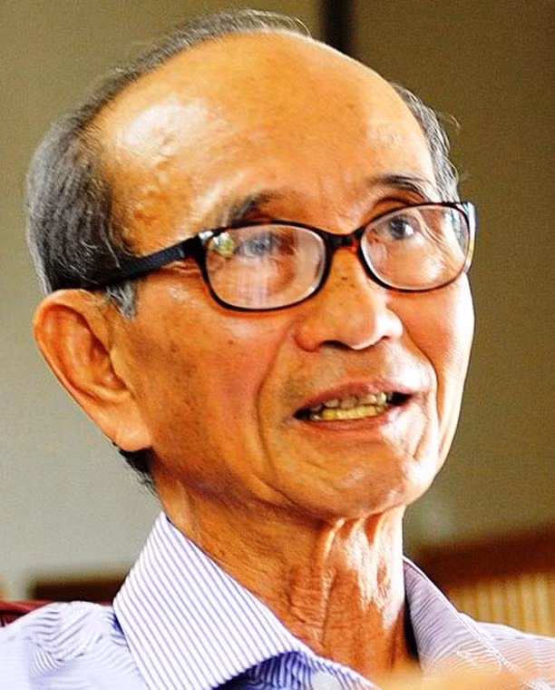 Ông Võ Viết Thanh (SN 1943, quê tỉnh Bến Tre). Ông được bầu làm Quyền Chủ tịch (tháng 7/1996). Đến 8/1997, ông là Phó bí thư, Chủ tịch UBND TP HCM.