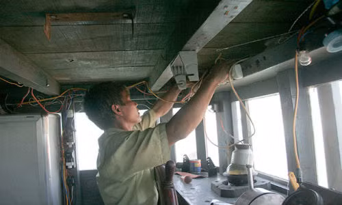 Tau Trung Quoc tan cong tau ngu dan Khanh Hoa