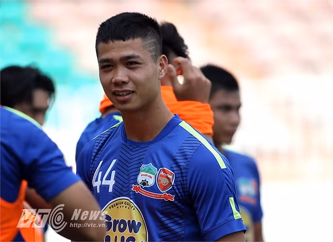 Cong Phuong va dau cua 3 soc khien bau Duc nong mat-Hinh-10