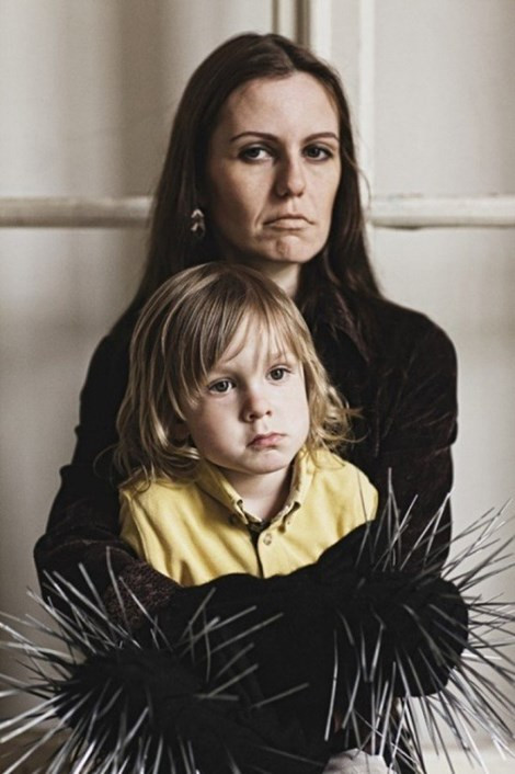 Quá bao bọc con sẽ là nỗi ám ảnh với trẻ.