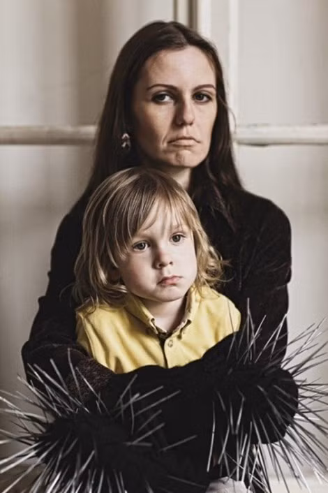 Quá bao bọc con sẽ là nỗi ám ảnh với trẻ.