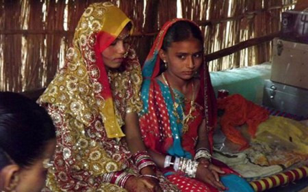 Bí ản nhũng dam cuoi chui trong dem o An Do-Hinh-2