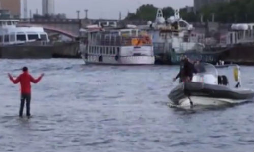 Me met nhung tro choi doc nhat hanh tinh