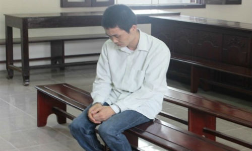 Cha duong hiep dam con gai rieng cua em