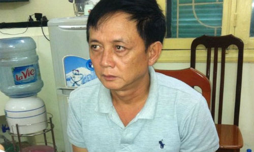 Bat ke trom iPhone trong tran Viet Nam - Man City