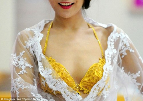 Noi y bang vang rong gia 13 ty gay sung sot