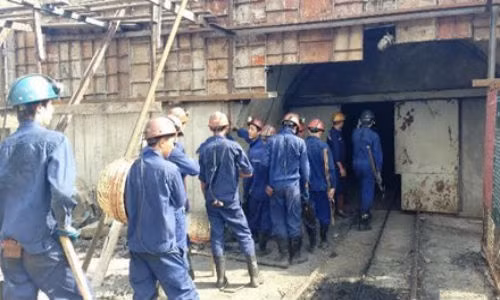 Buc tui nuoc ham lo Quang Ninh: Tim thay thi the tho mo mat tich