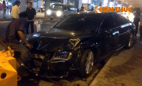 Xe Audi nao loan san bay TSN la xe don Ha Ho