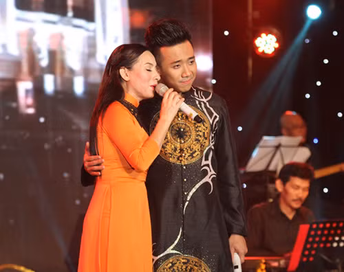 “Co dau 8 tuoi” Phi Nhung khien nguoi xem phat cuong-Hinh-5