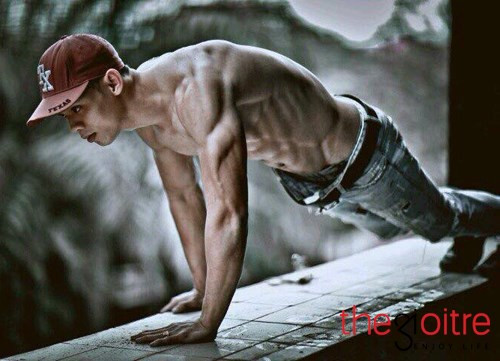 Chử Văn Long - Thí sinh duy nhất từ Hà Tĩnh. Tai đêm bán kết các thí sinh sẽ có các màn trình diễn body với trang phục jeans và đồ bơi, dưới sự chứng kiến của hàng ngàn khán giả cùng đến dự trong khuôn khổ Đại hội ảo thuật gia toàn quốc - The magic secret 2015.