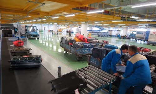 Lien tiep bat trom cap tai san bay Noi Bai