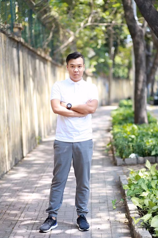 Than the nguoi dan ong dung sau giup Toc Tien toa sang-Hinh-8