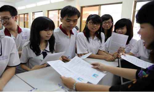 Bo GD-DT tong ket duoc gi tu xet tuyen DH - CD dot 1?