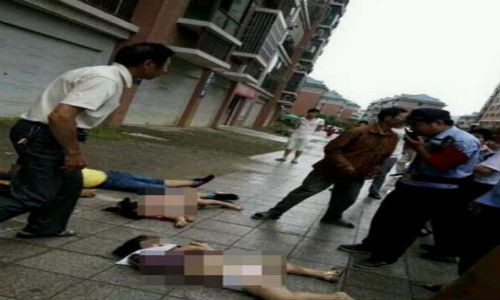 Bo nem 2 con gai ruot tu tang 11 xuong dat