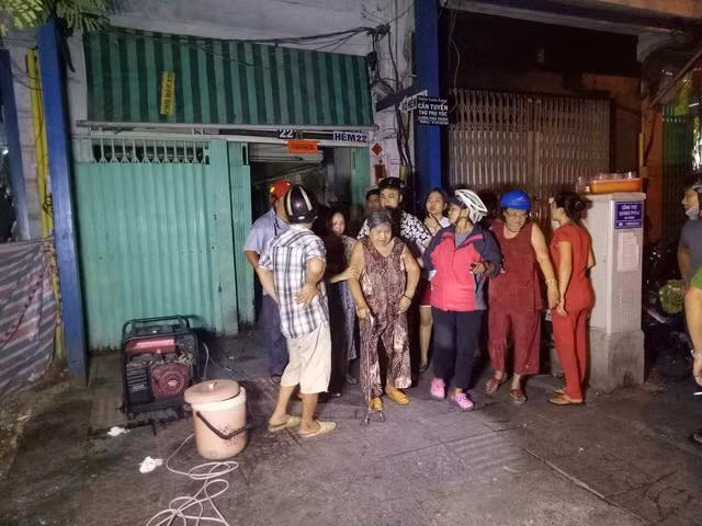 Dang dieu tra nguyen nhan sap nha co o TP HCM-Hinh-2