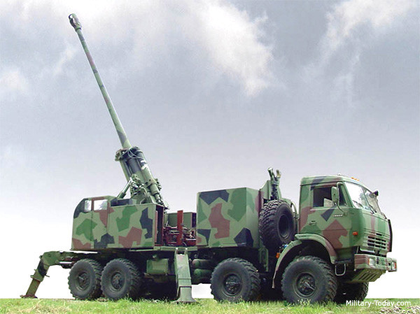 Vị trí thứ 5 thuộc về khẩu pháo NORA B-52 của Serbia với pháo cỡ nòng 155mm/L52 đạt tầm bắn 20-41km, tốc độ bắn 6 phát/phút. Nguồn ảnh: Military-Today