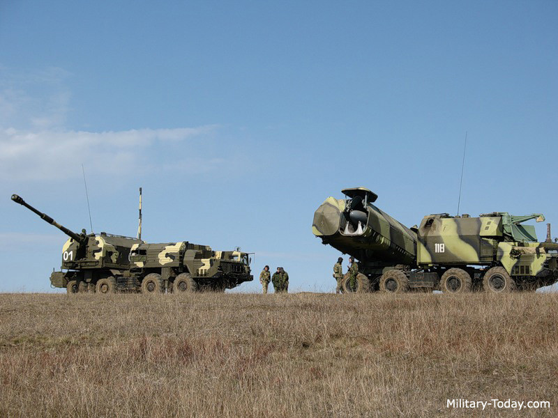 A-222 Bereg thực tế là hệ thống pháo thiết kế cho lực lượng bờ biển thay vì tác chiến lục quân. Nó được làm ra với mục đích hỗ trợ các tổ hợp tên lửa bờ trog nhiệm vụ đối phó với mục tiêu tàu đổ bộ nhỏ, tàu tấn công nhanh ở cự ly khoảng 20km trở xuống - tầm bắn chết đối với các tổ hợp tên lửa bờ biển tầm xa. Nguồn ảnh: Military-Today