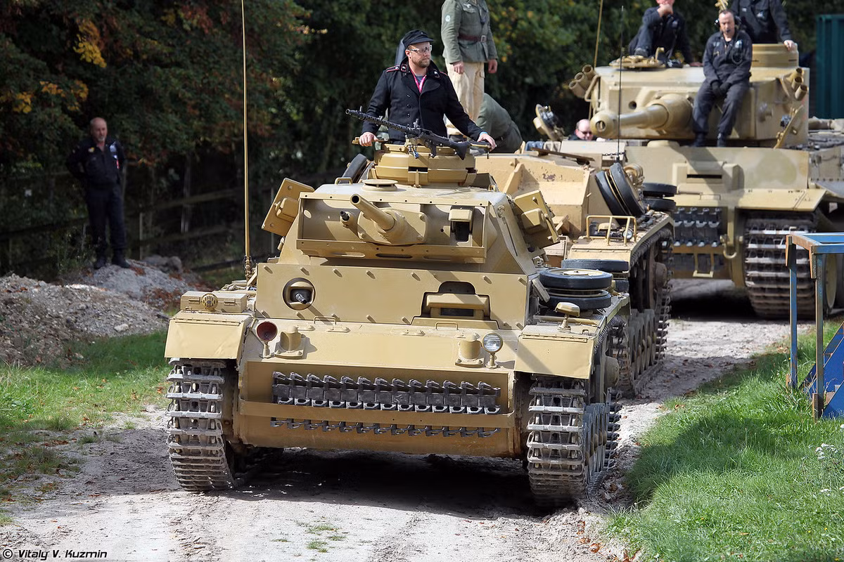 Ngoài Tiger I 131, Bảo tàng Bovington còn duy trì hoạt động của hàng loạt cỗ máy chiến tranh phát xít Đức thời Chiến tranh Thế giới thứ 2. Ví dụ như trong ảnh là xe tăng hạng trung Panzer III Ausf. L. Nguồn ảnh: Vitaly Kuzmin