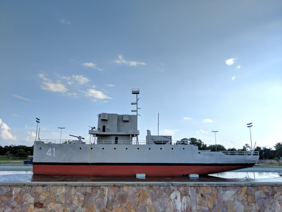 Mô hình tàu săn ngầm 41 Yan Taing Aung được Mỹ chuyển giao năm 1965. Con tàu được hoạt động trong Hải quân Myanmar tới tận năm 1994 mới ra khỏi biên chế. Nguồn ảnh: bmpd