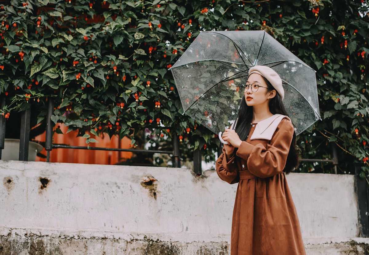 Được biết, cô đã bén duyên với nghề nhiếp ảnh được 3 năm, hiện tại Tiêu Hạ đã trở thành một cái tên không mấy xa lạ của không ít các bạn trẻ yêu thích nghệ thuật.