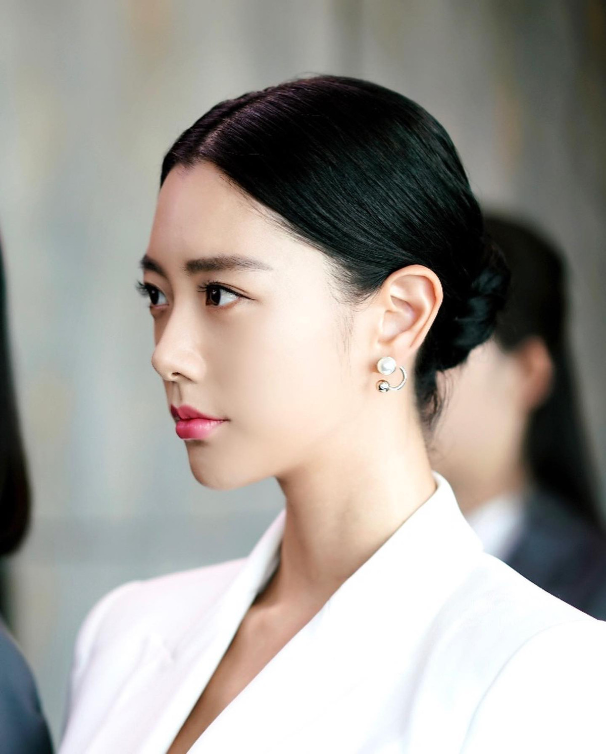 Hiện tại cuộc sống của mỹ nhân này có nhiều thay đổi từ sau khi lấy chồng đại gia. Ở tuổi 36, Clara Lee vẫn là một trong số những mỹ nhân của showbiz Hàn Quốc nhờ vẻ trẻ trung, quyến rũ.