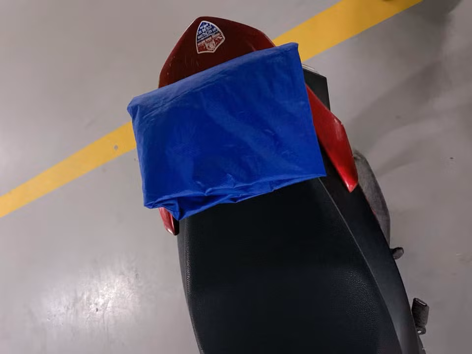 Dù đây chỉ là hành động rất nhỏ nhưng đối với nhiều người đó lại là cả một tấm lòng, chỉ nhìn thấy thôi cũng đủ vui cả ngày. Ảnh: Lê Cẩm Nhung