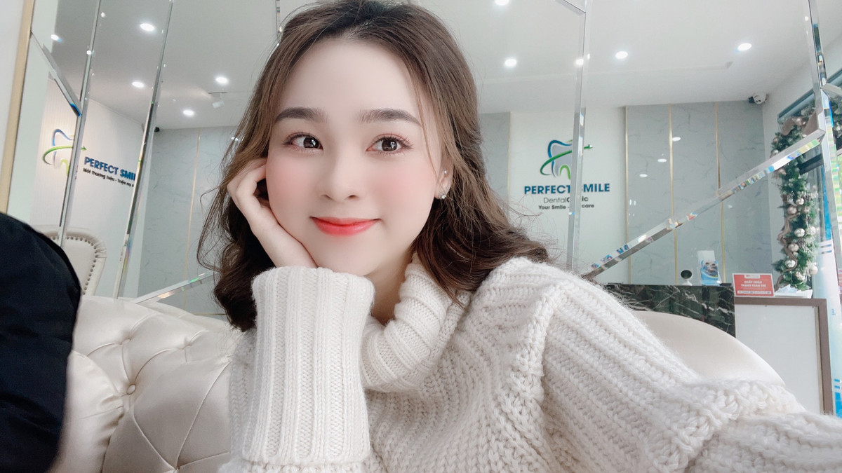 Được biết, từ nhỏ, Ngọc Anh đã tiếp xúc với công việc chụp ảnh mẫu. Ngoài thời gian đi học, Ngọc Anh thường xuyên làm người mẫu ảnh, chụp ảnh lookbook và ảnh thời trang.