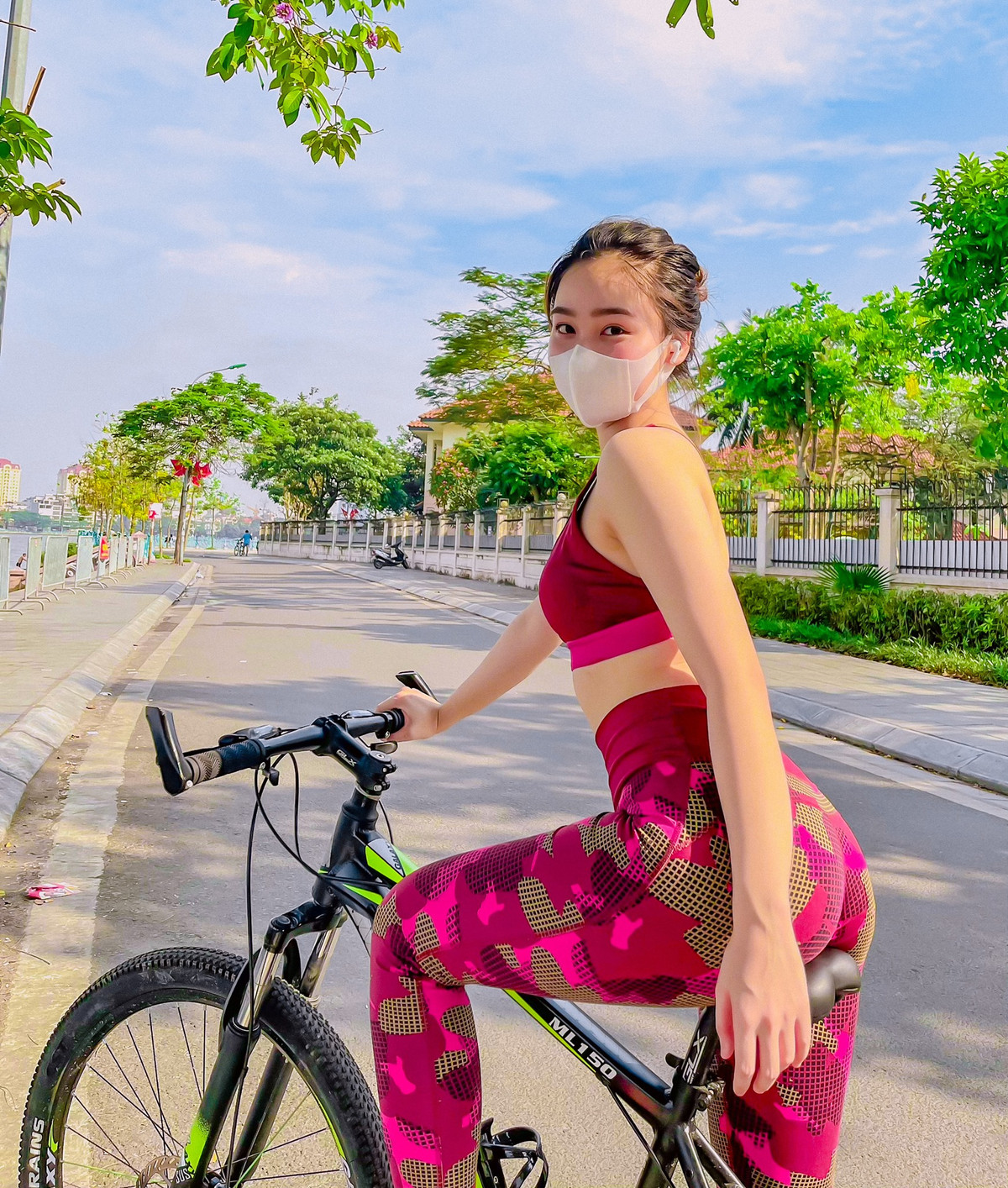 Hình ảnh mới của Ngọc Anh đã nhận về nhiều bình luận tích cực. Đa số ý kiến là lời khen ngợi dành cho nét đẹp khỏe khoắn, năng động của cô nàng.