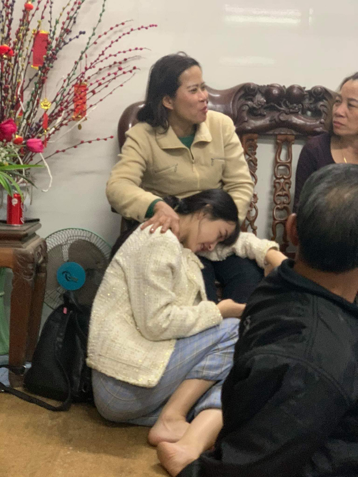 Ngoài ra, cô gái này còn chia sẻ thêm nhiều đoạn tin nhắn giữa cô với mẹ chồng, đó đều là những dòng hỏi han, bênh vực và quan tâm cô hết mực như con đẻ của mình.