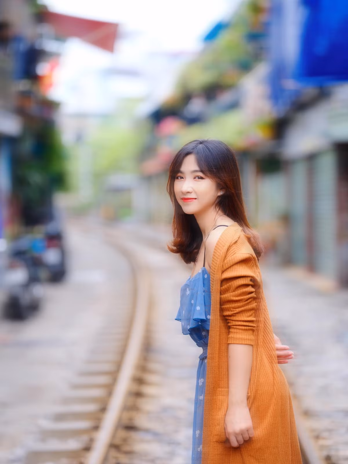 Xinh đẹp, nữ tính như một nàng thơ nhưng Minh Châu lại mê mẩn các anh chàng quần đùi áo số. Ảnh: FBNV