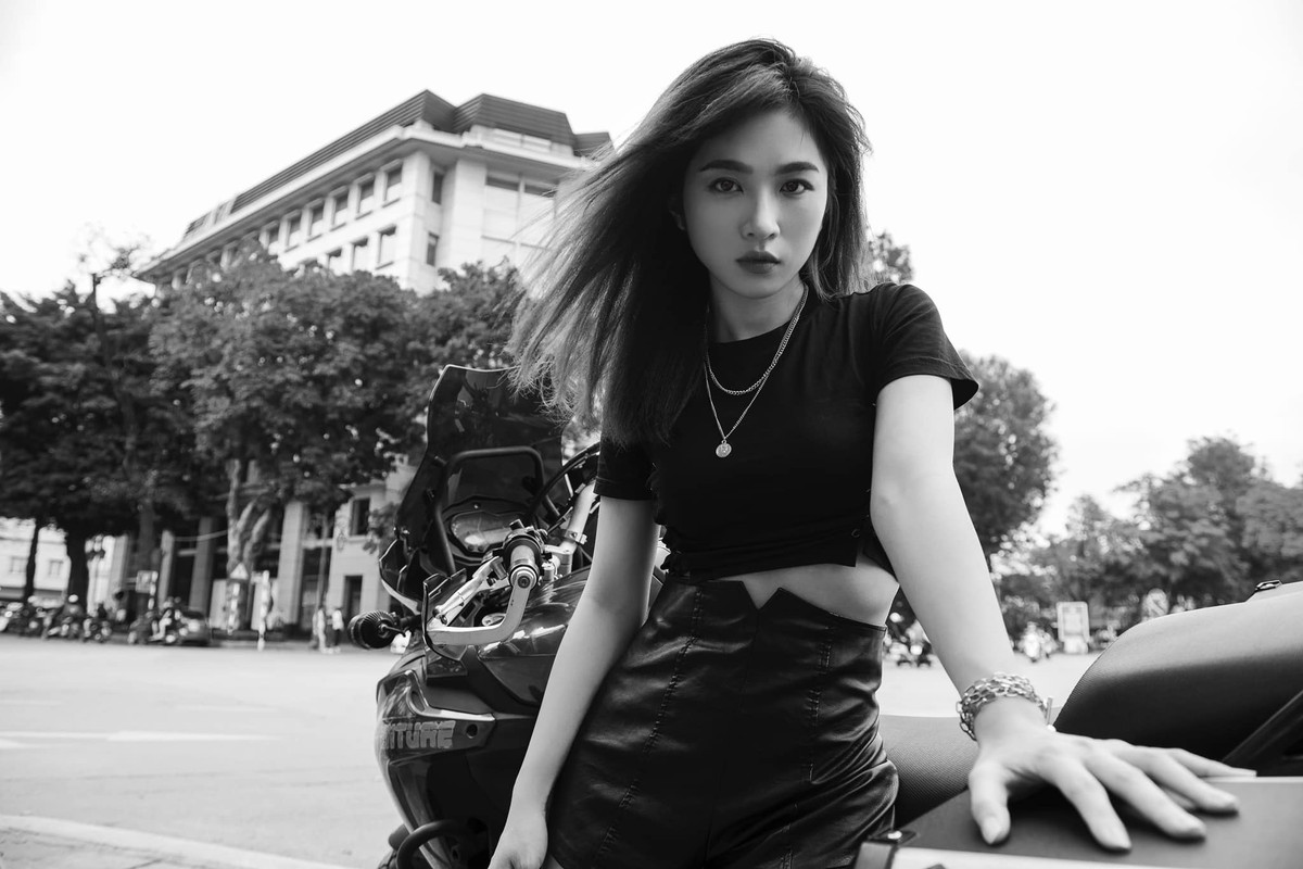 Sắp tới đây, Minh Châu sẽ là một trong những hot girl tham dự chương trình Nóng cùng Euro 2020.