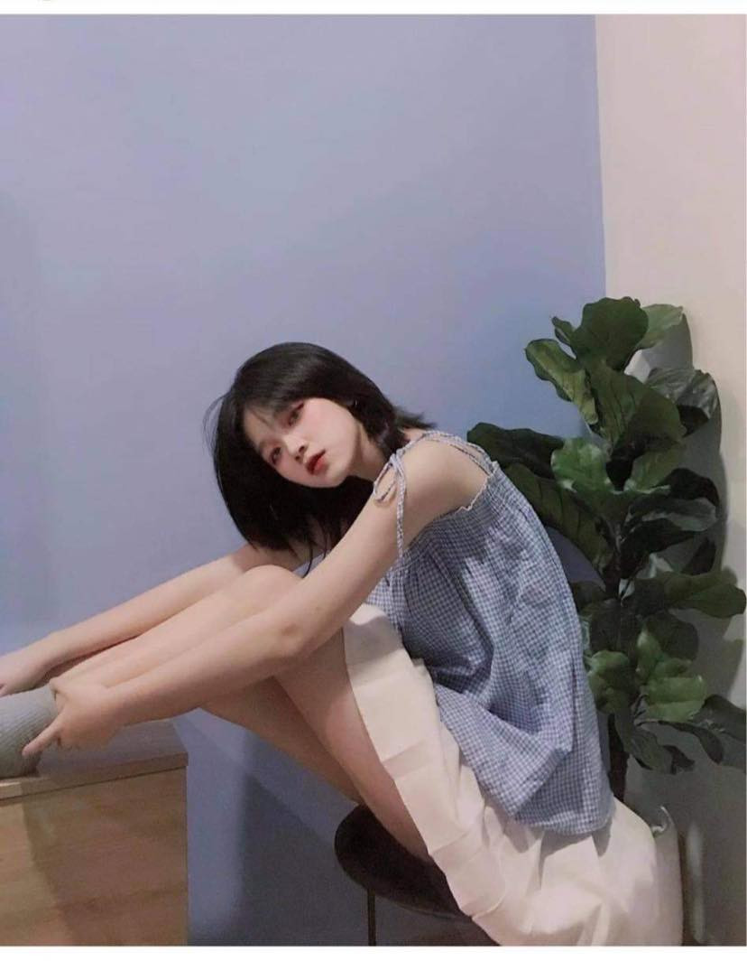 Không ít người nhậ thấy, từ khi bước chân vào giảng đường Đại học cô gái Phú Thọ ngày càng xinh đẹp và gợi cảm hơn.