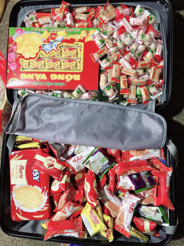 Hầu hết mọi người con xa quê, từ sinh viên cho đến cả những ai đang đi làm hay đã có gia đình đều tỏ ra thích thú với khoảnh khắc ấy.