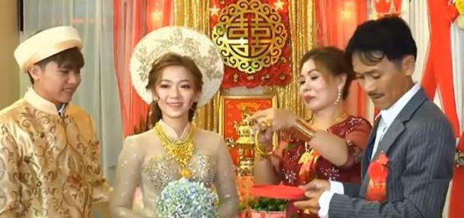 Ước tính giá trị của hồi môn của đám cưới này lên đến gần 10 tỷ đồng.