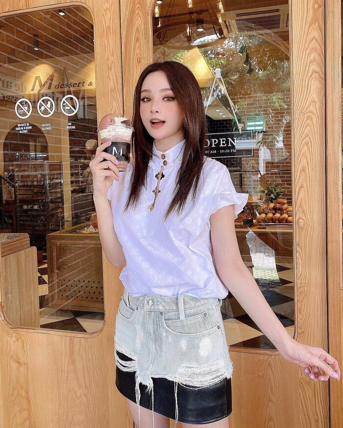 Nhìn lại hình ảnh của người đẹp cách đây 10 năm chắc hẳn không ít người còn nhận ra cô hot girl Hà thành ngày nào.