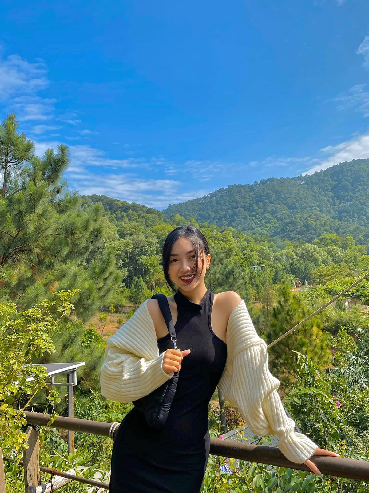 Tuy vậy, cặp đôi chưa xác định kết hôn vì còn trẻ tuổi, muốn tập trung vào sự nghiệp. Ảnh: FBNV