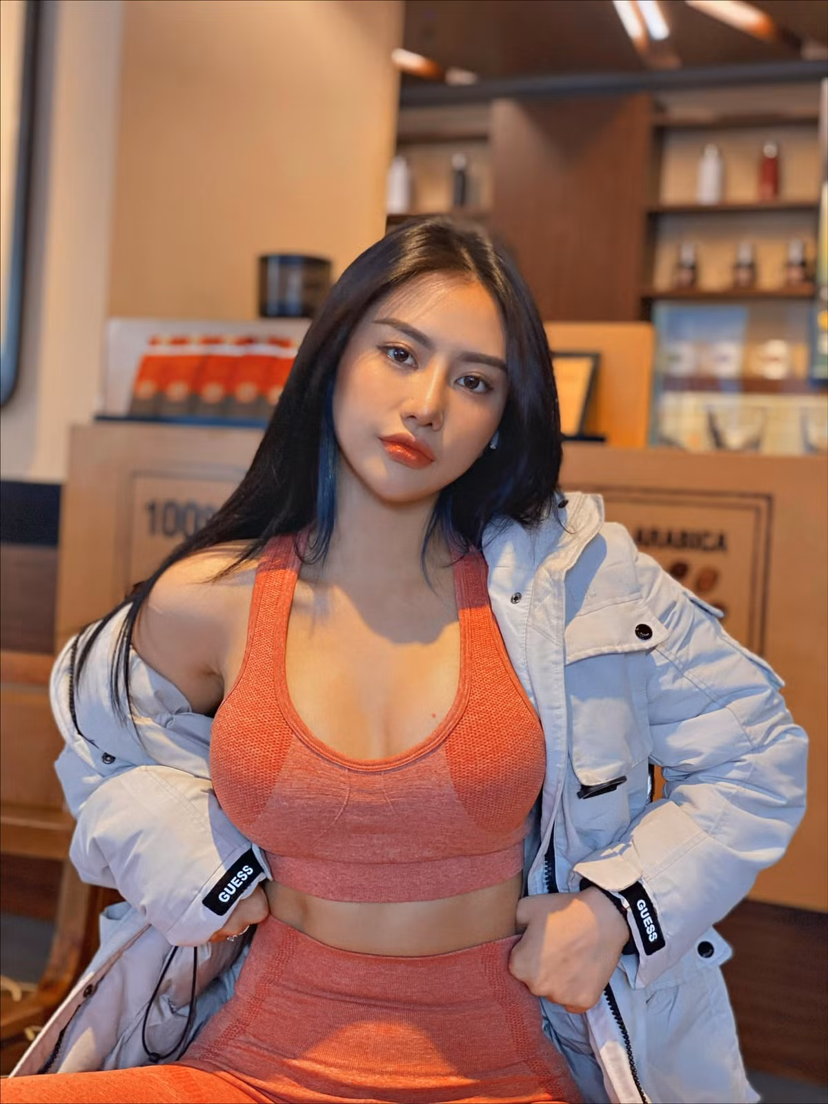 Ngoài Gym, Trang Lê còn đam mê nhiều môn thể thao khác như Yoga, chạy bộ, Golf,… đặc biệt là nhảy hiện đại.