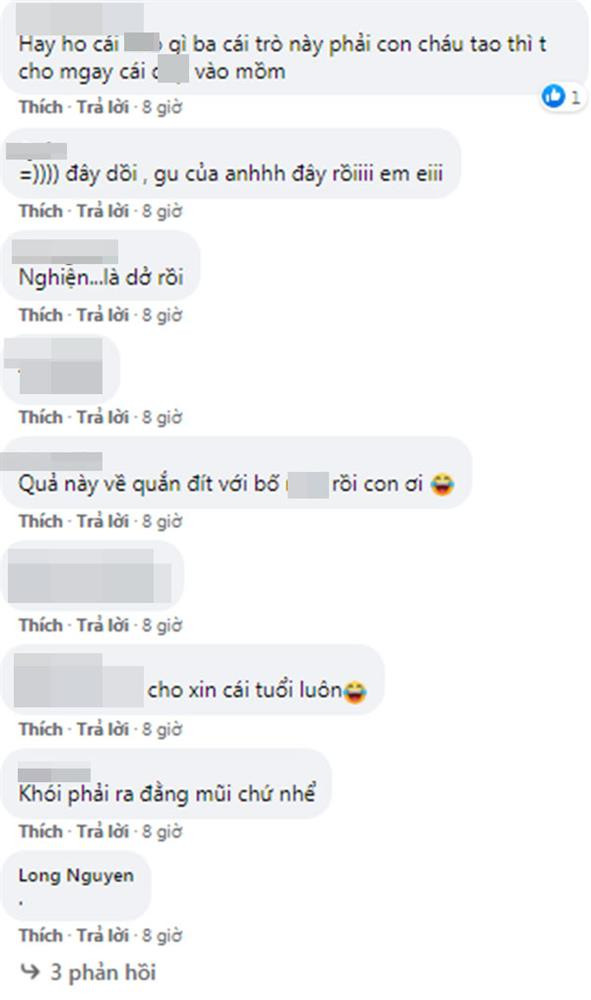 Hành động hút thuốc lào, nhả khói của hai nữ sinh trên đã khiến chính chủ nhân clip cũng phải chào thua. Rất nhiều bình luận hài hước được đưa ra: "Gu của anh đây rồi em ơi", "Không hút đời không nể", Áo trắng học trò nhưng em vẫn có sức hút",... là những ý kiến cư dân mạng để lại.